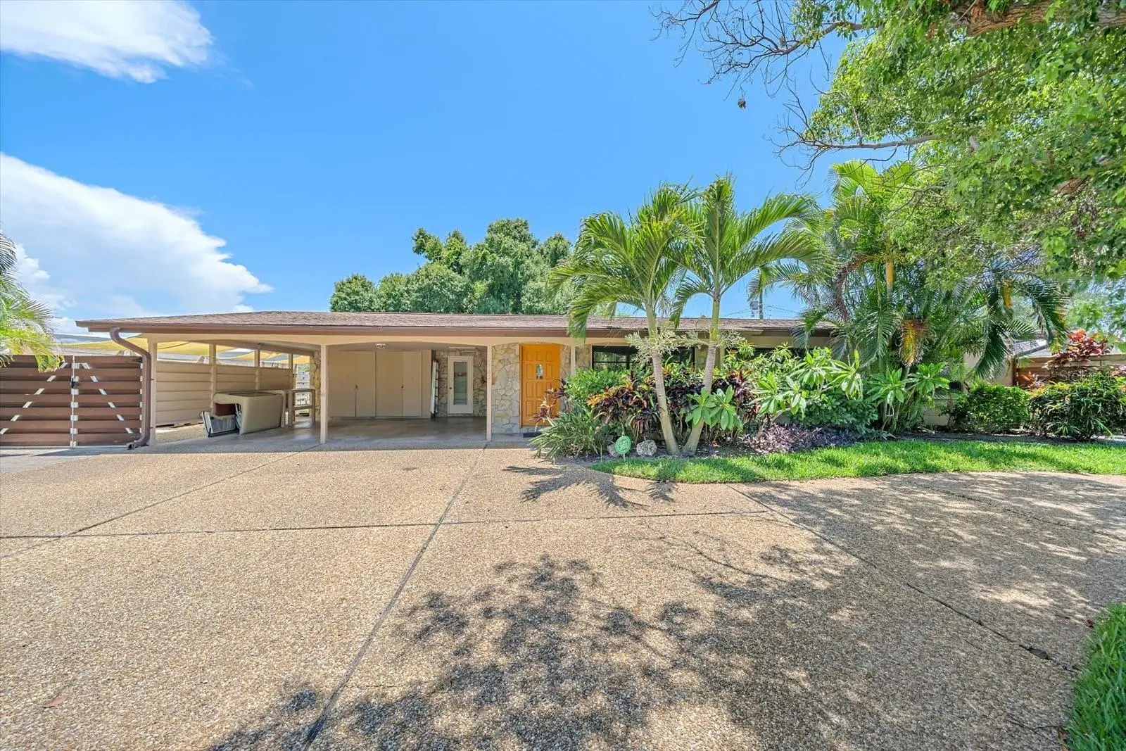 2462 Clematis Street, FL