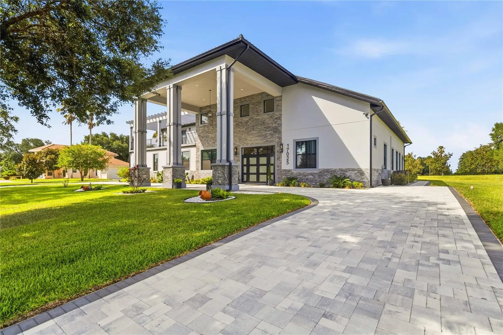 17025 Royal Palm Drive, FL