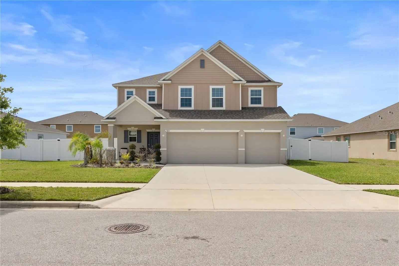 923 Fieldstone Way, FL