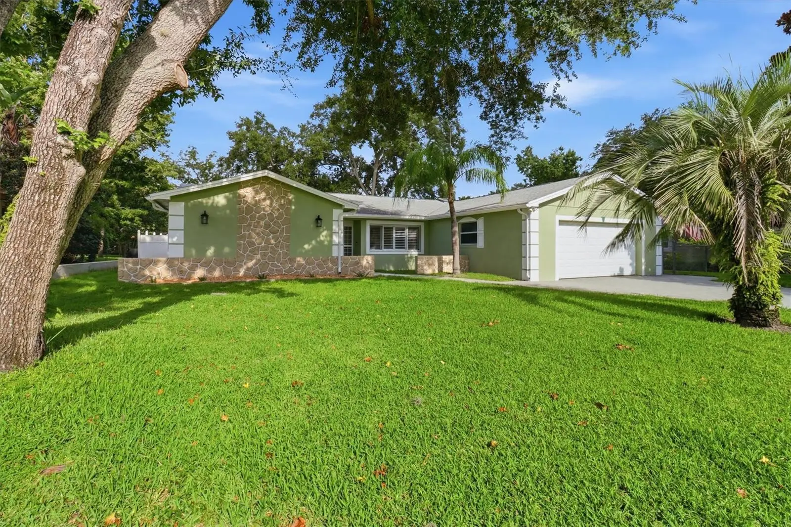 644 Peachwood Drive, FL