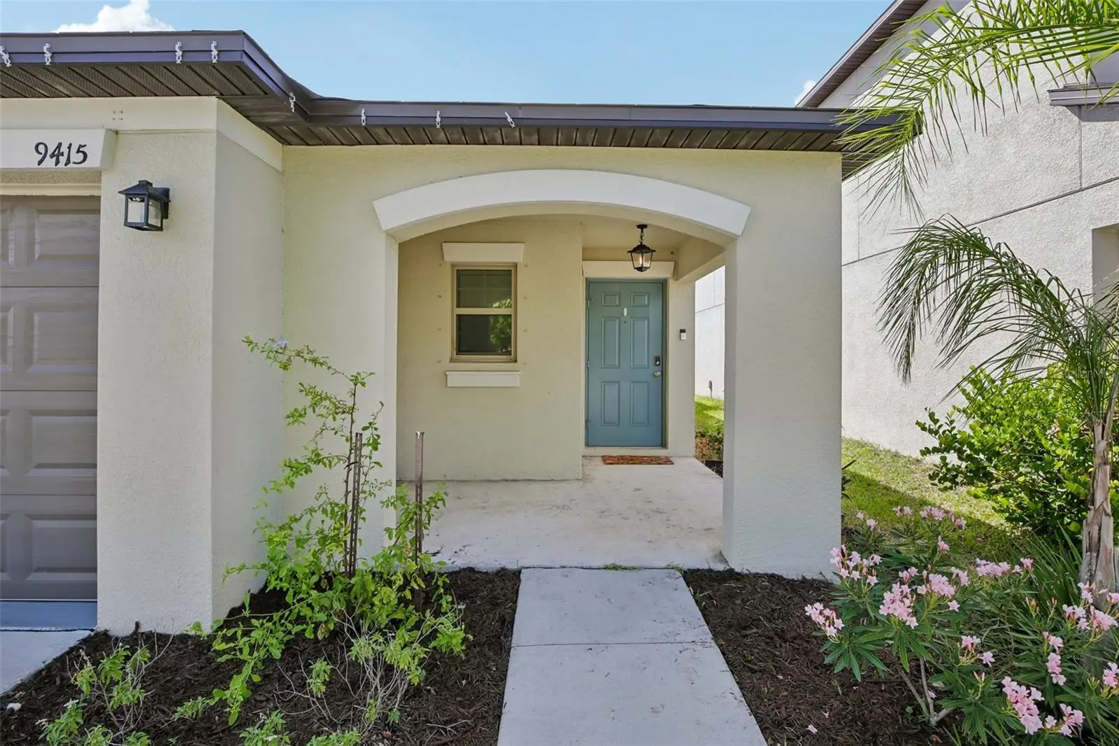 9415 Lemon Drop Loop, FL