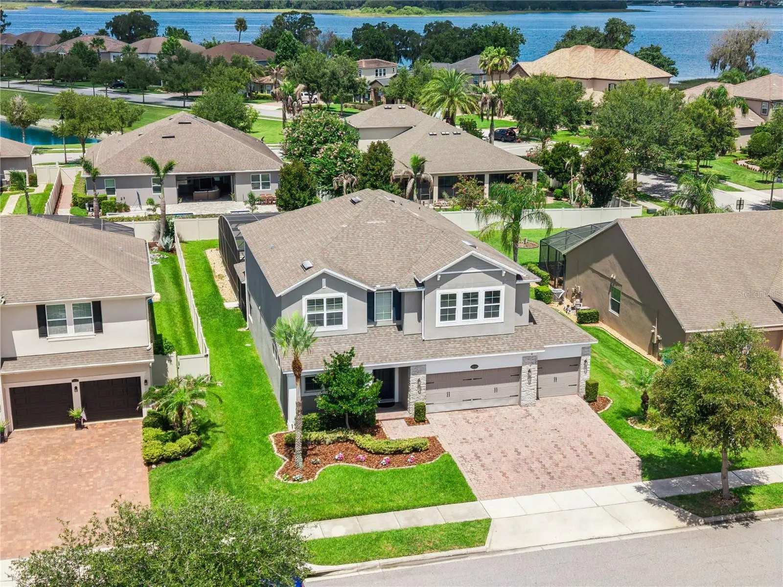 16044 Citrus Knoll Drive, FL