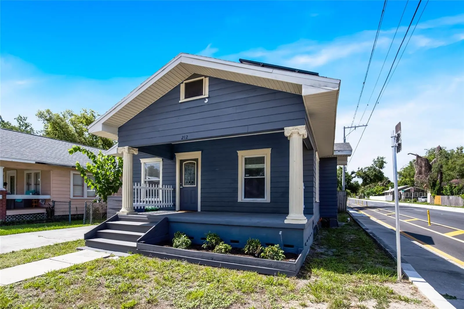 212 Genesee Street, FL