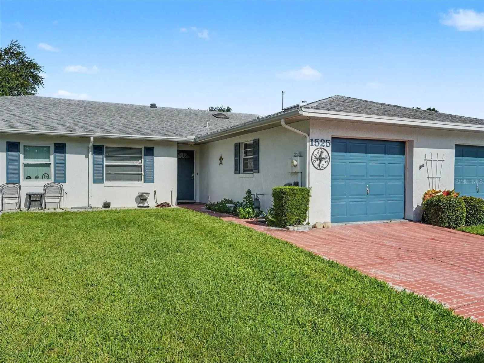 1525 Oakview Circle, FL