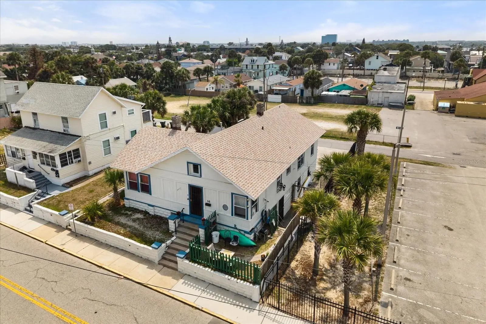 16 Grandview Avenue, FL