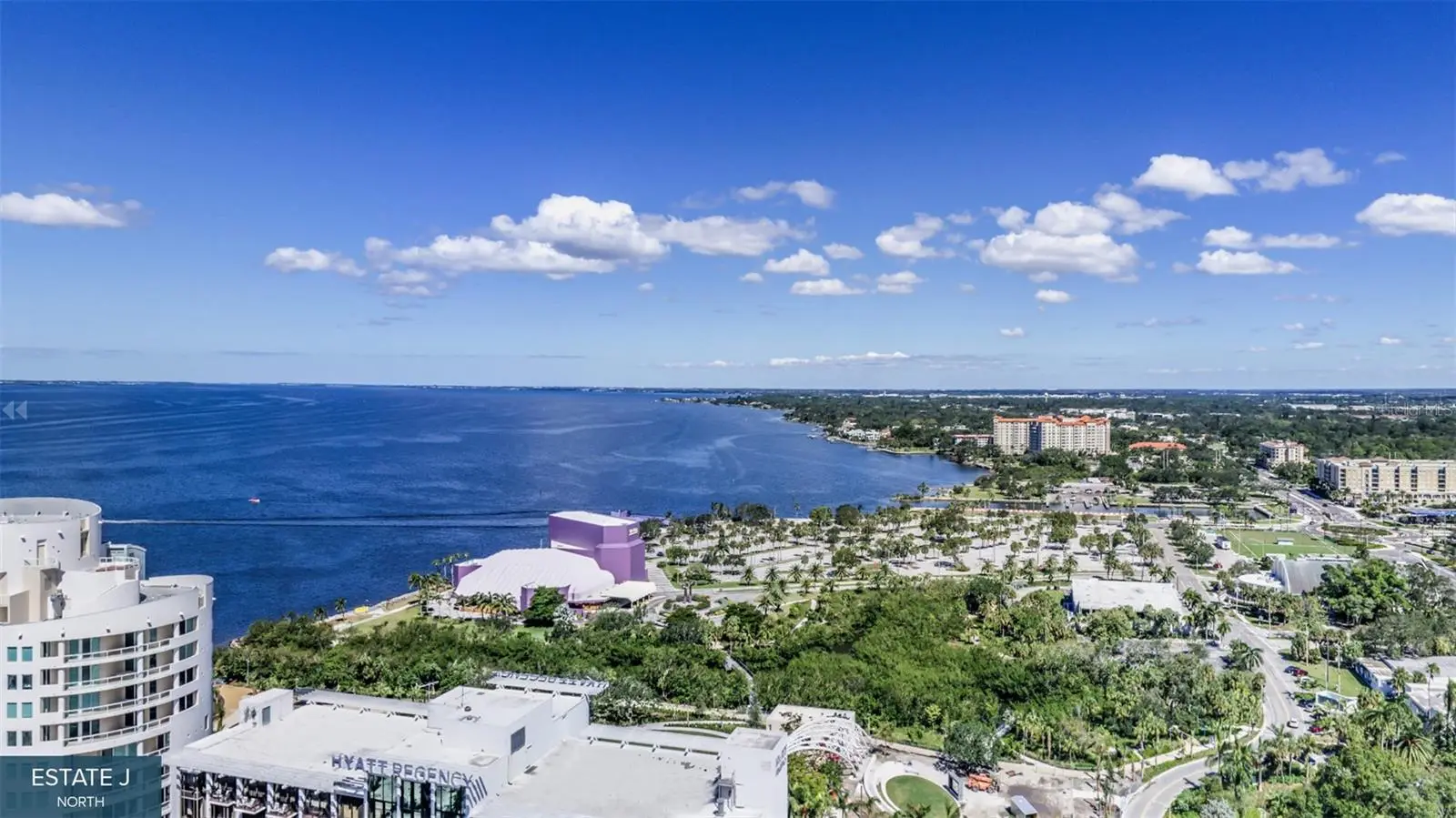 555 Quay Common, FL