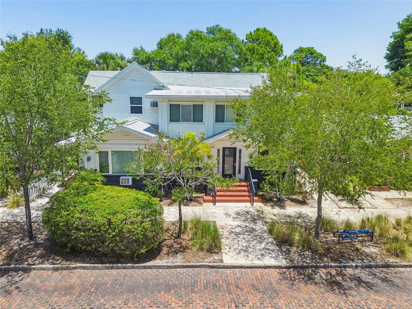 255 6th Avenue, FL