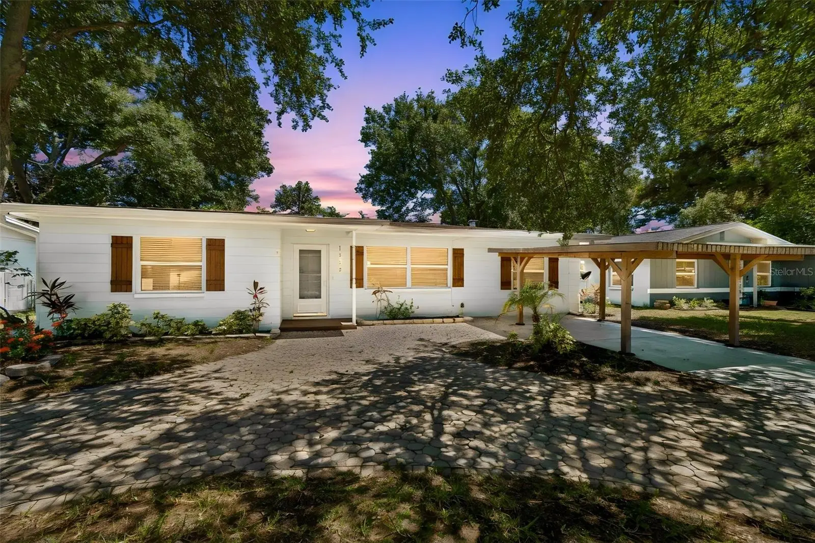 1555 Magnolia Drive, FL