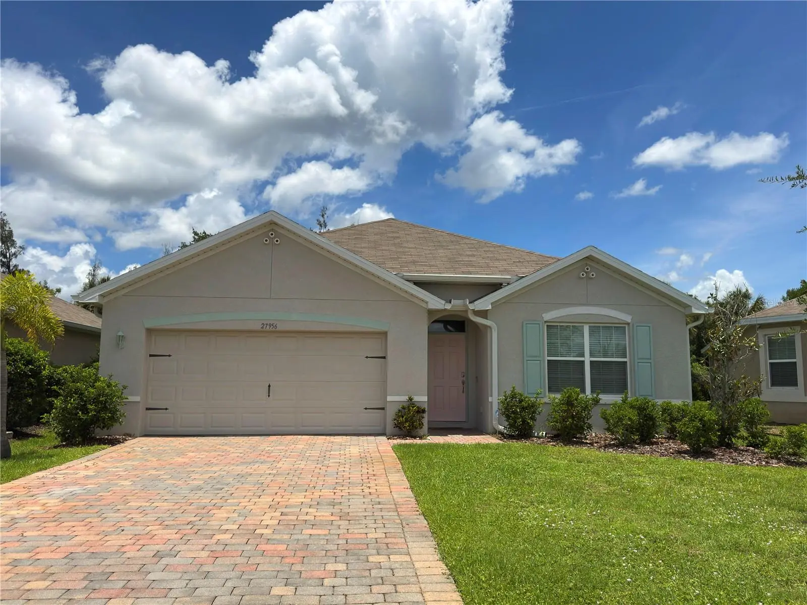 27956 Arrowhead Circle, FL