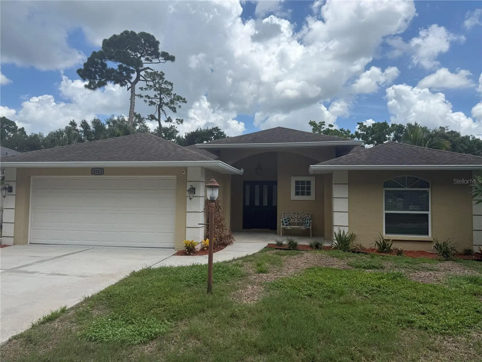 2043 Old Trenton Lane, FL