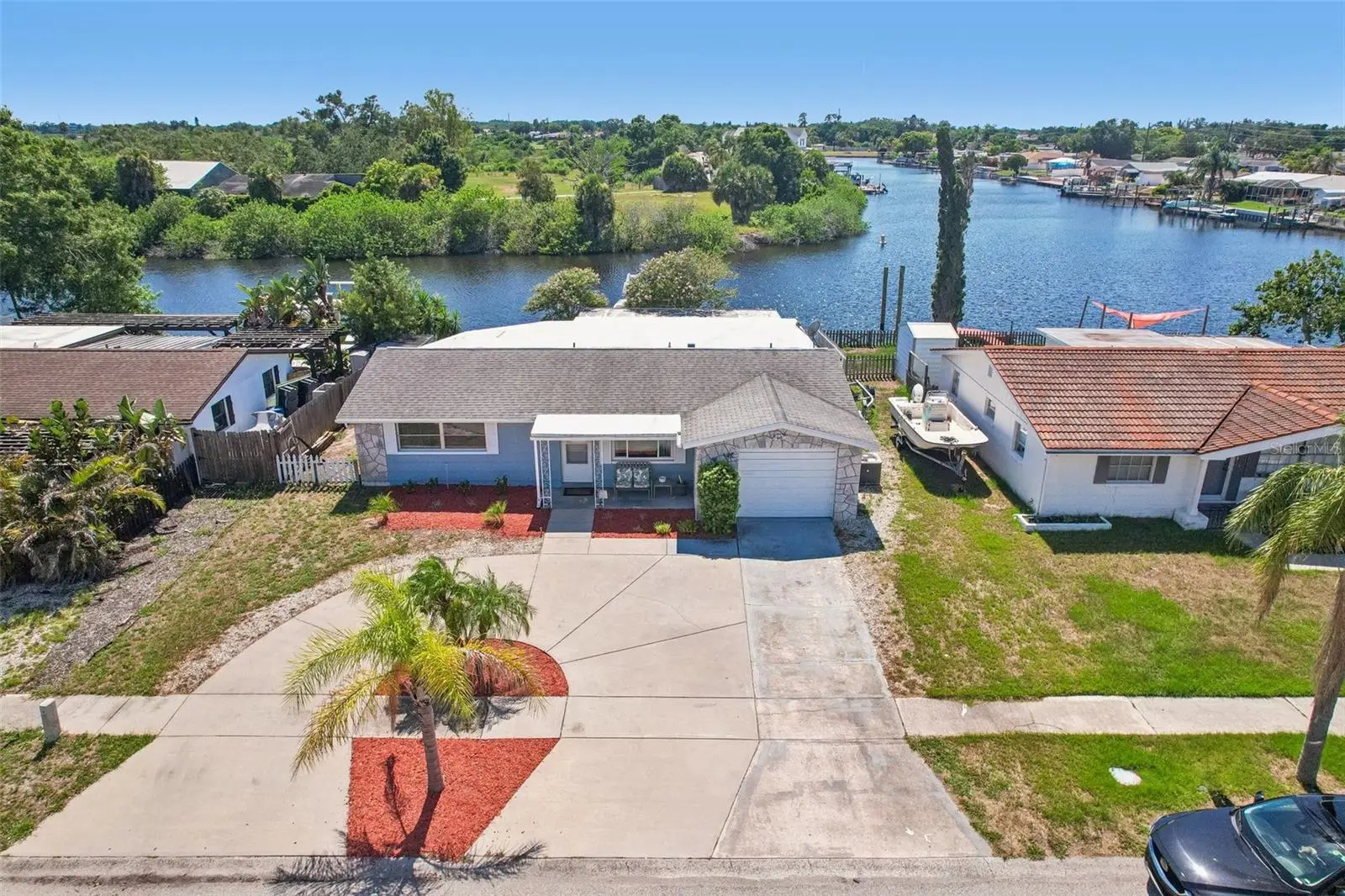 1133 Grand Boulevard, FL