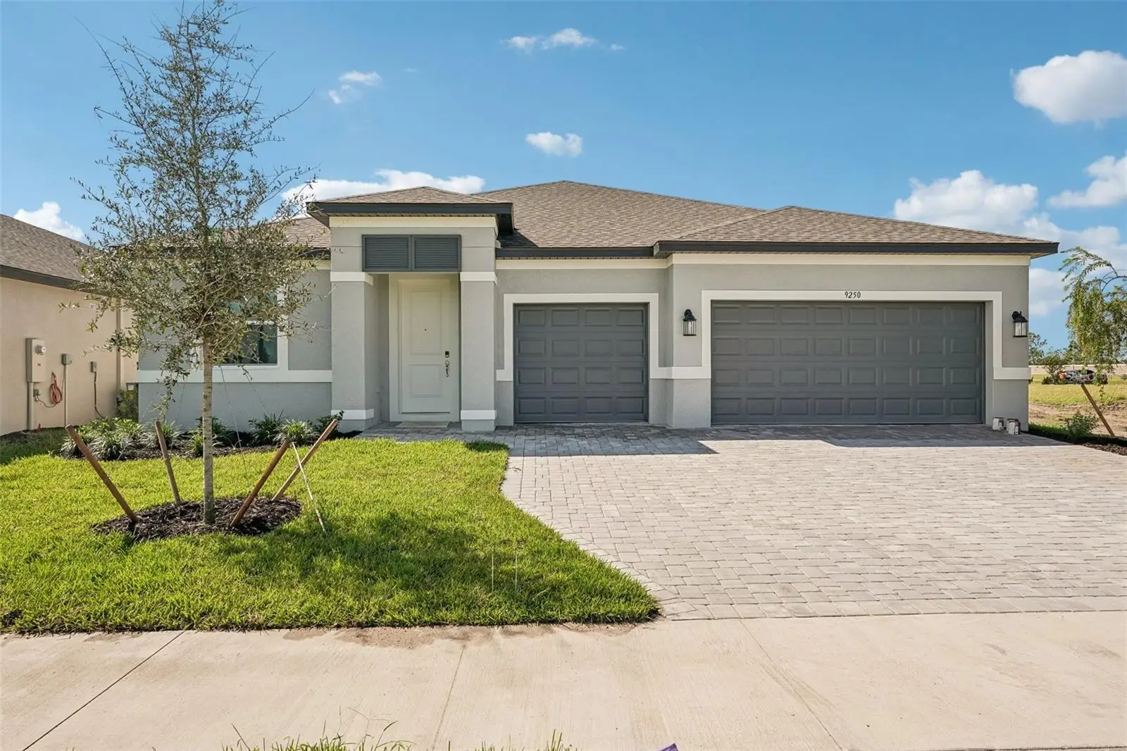 9250 Deep Horizon Loop, FL