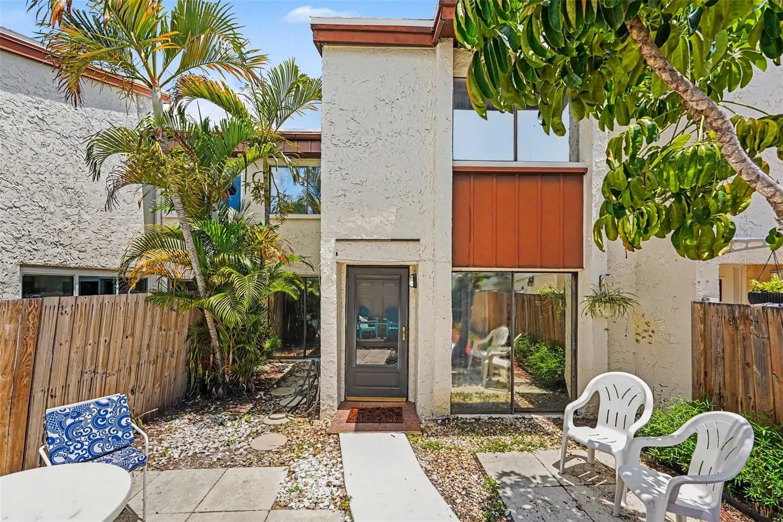 2095 Sunset Point Road, FL