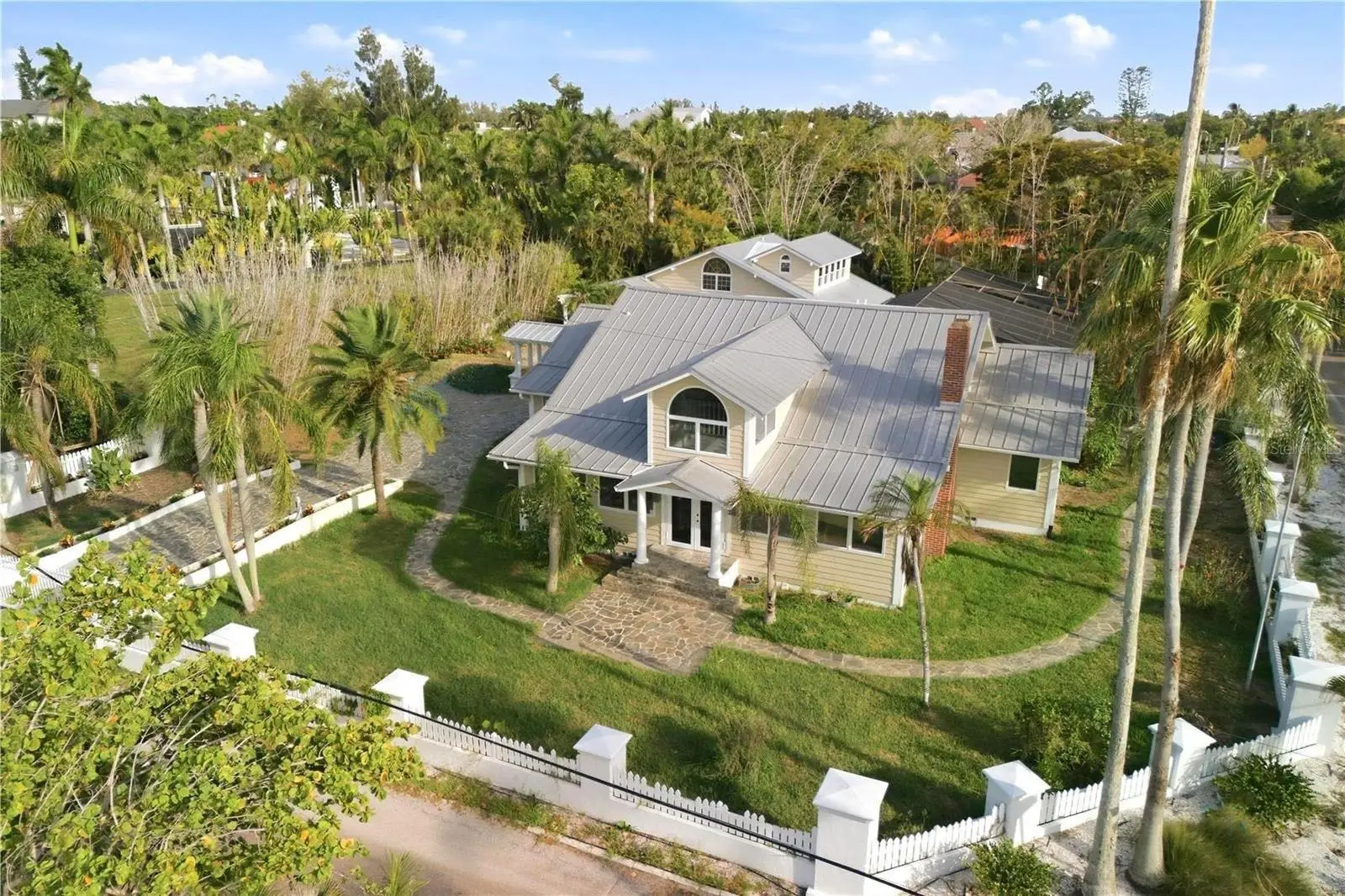 604 Norsota Way, FL