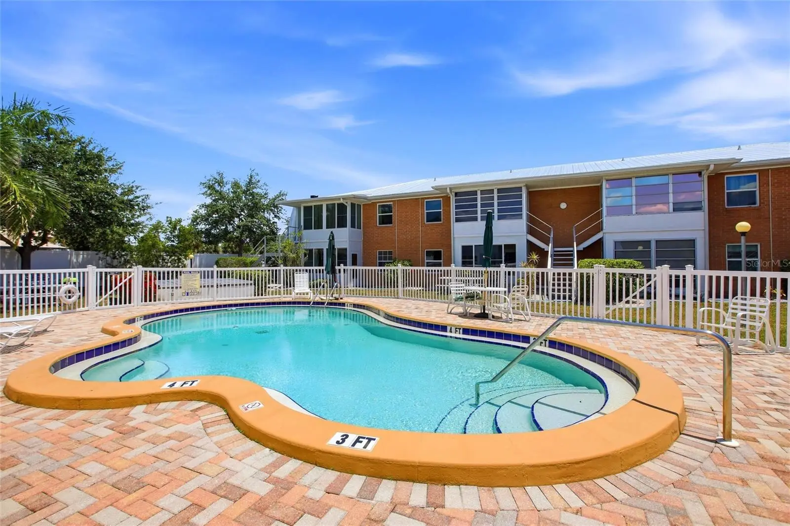 22333 Edgewater Drive, FL