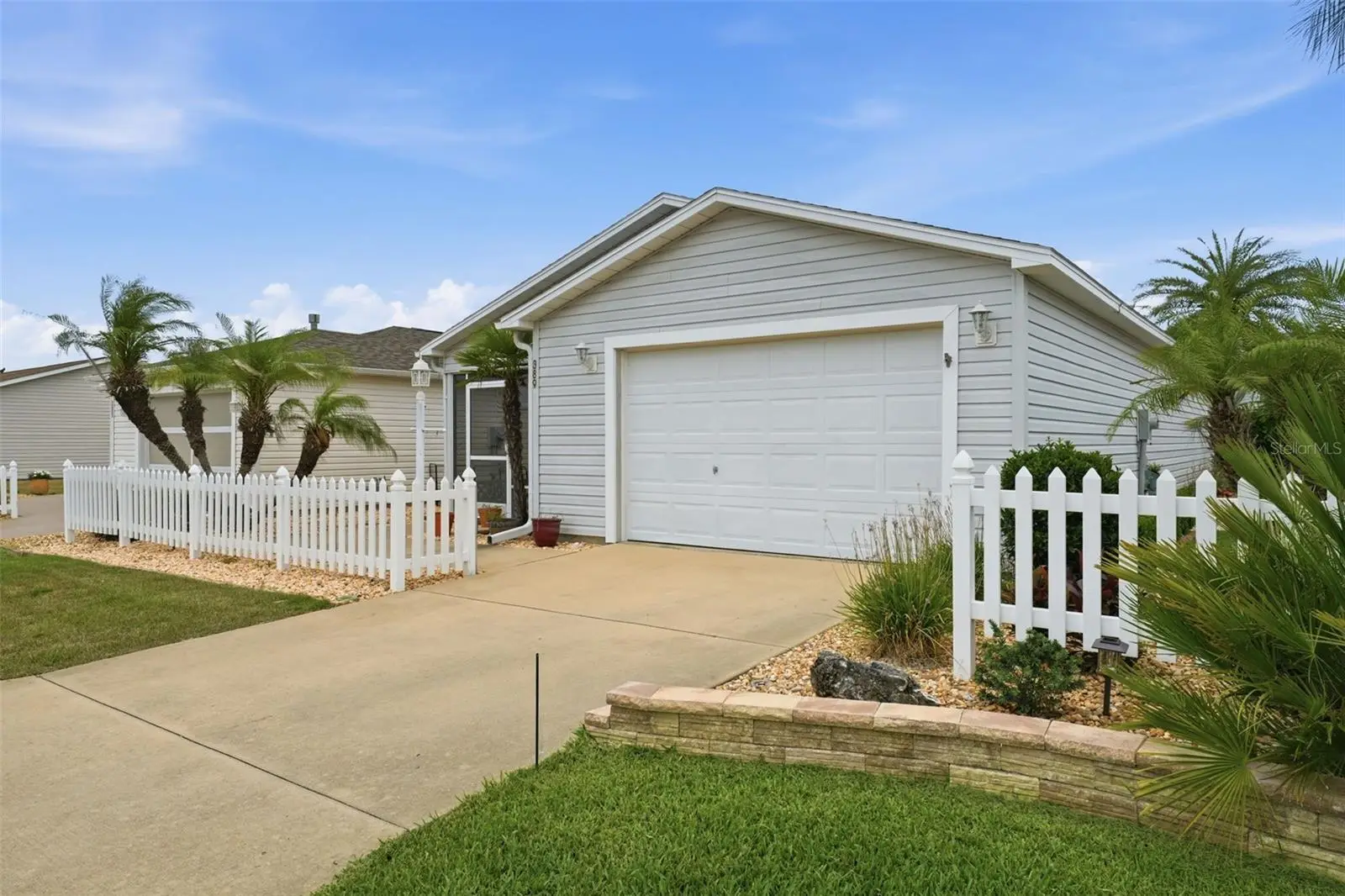 389 Seven Oaks Lane, FL