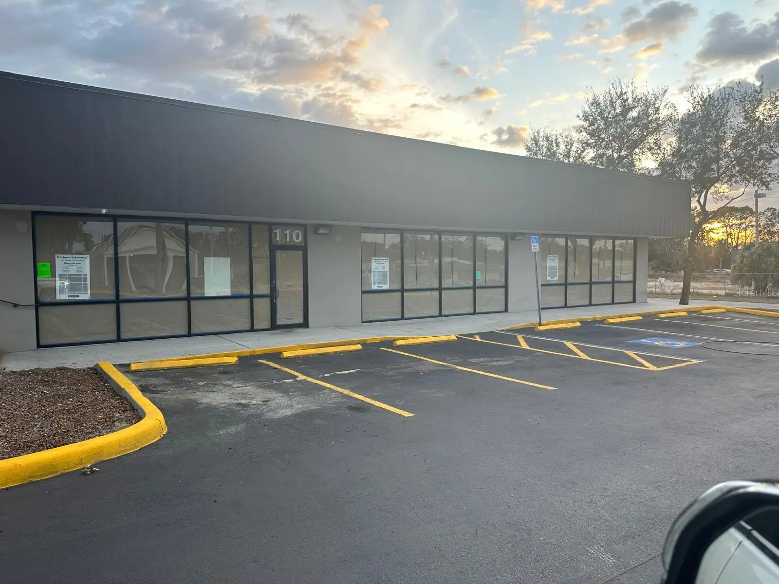 1727 Busch Boulevard, FL