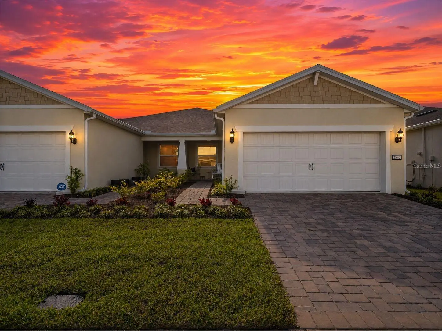 2542 Cliff Way, FL