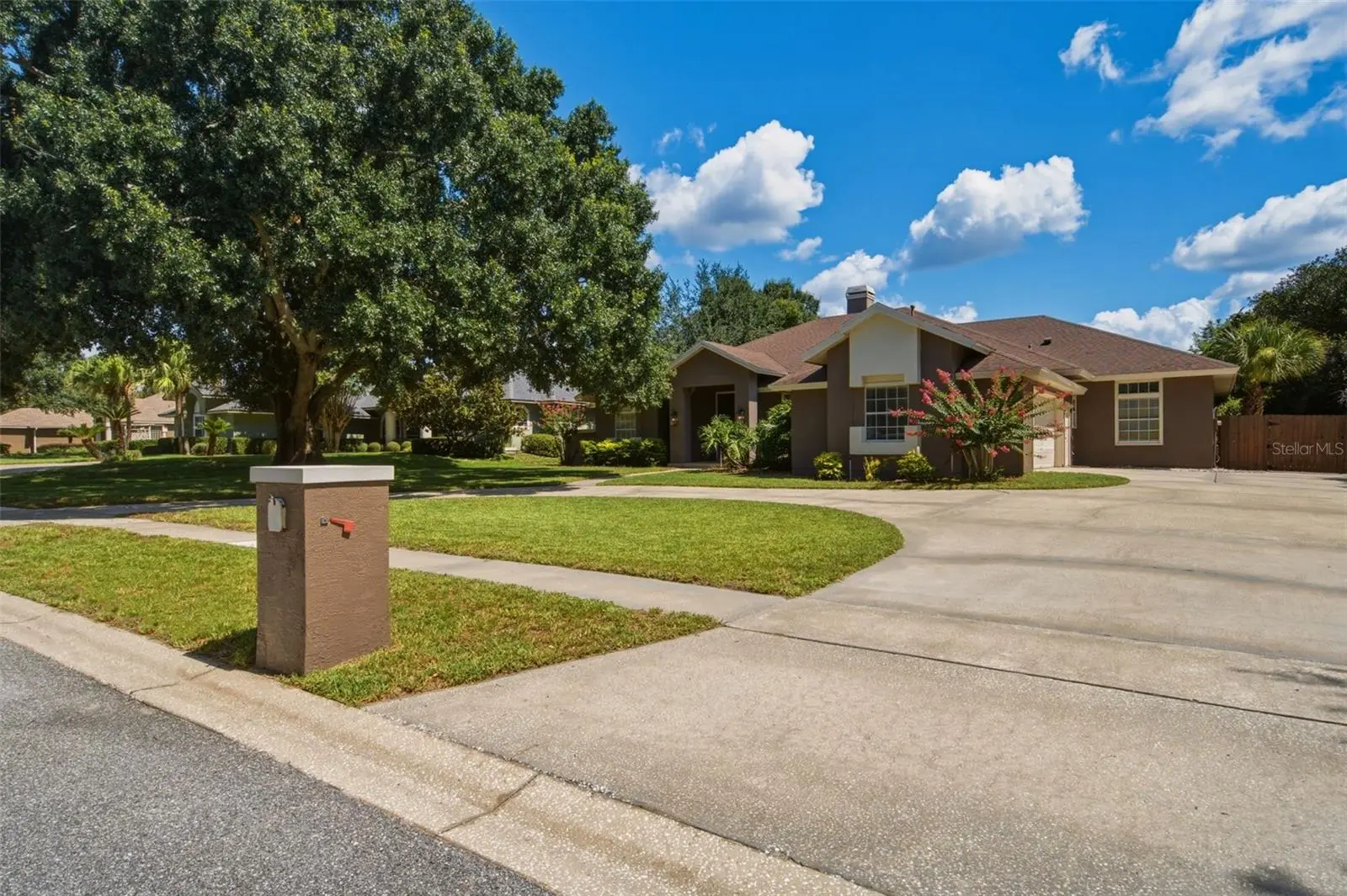 2260 Langley Circle, FL