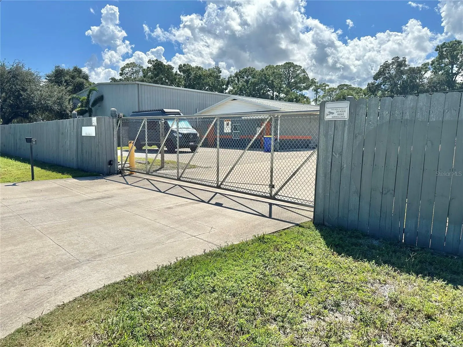 2724 Hibiscus Drive, FL