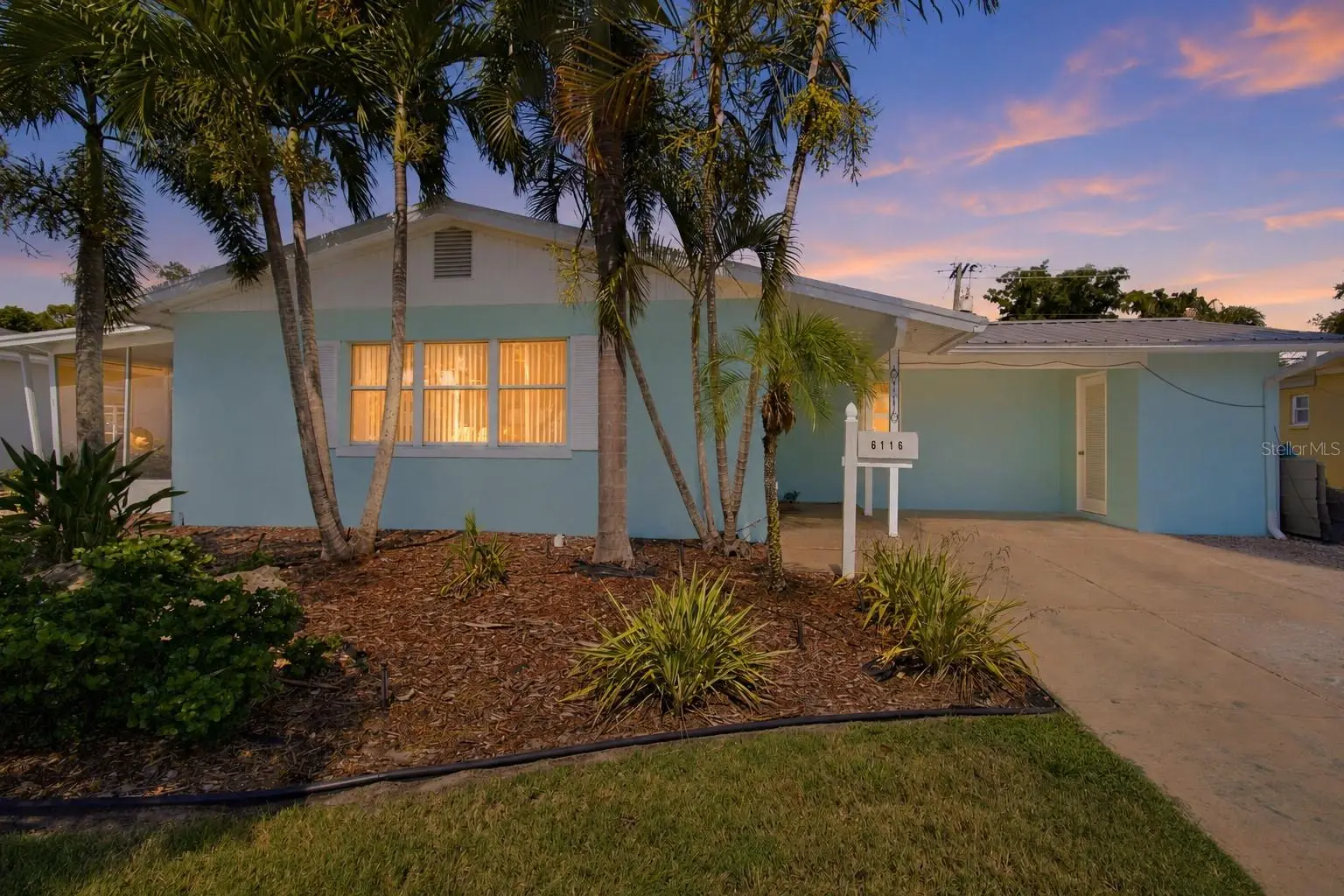6116 Dartmouth Drive, FL