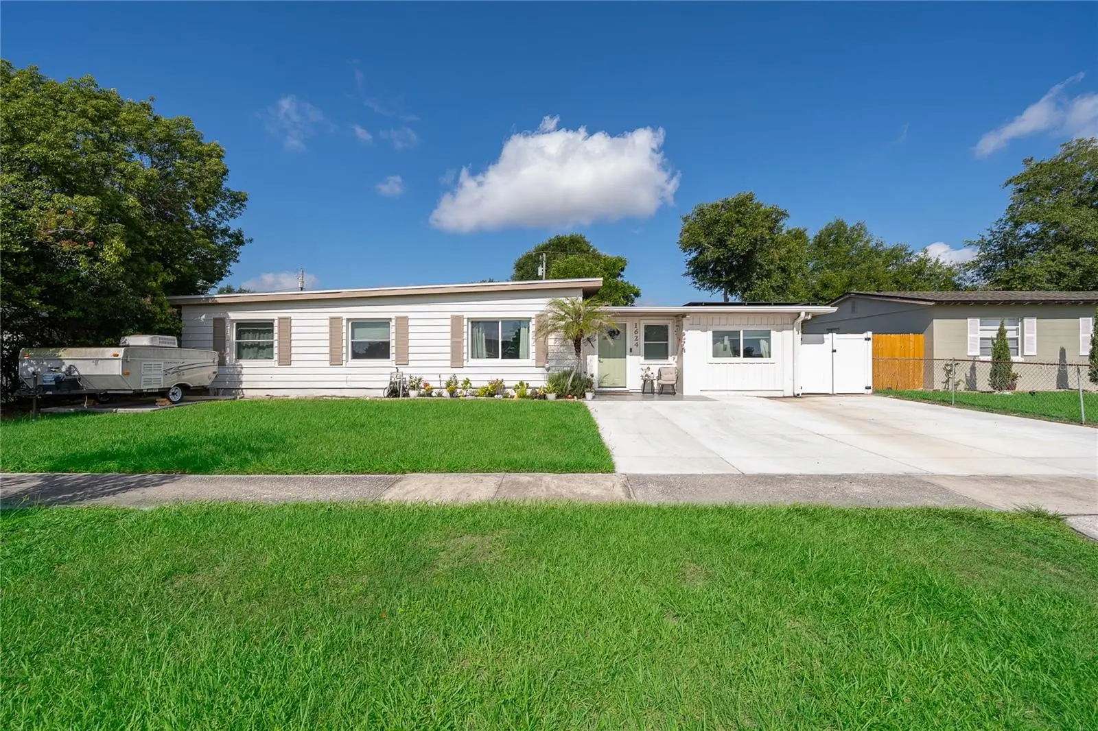 1624 Hollis Drive, FL