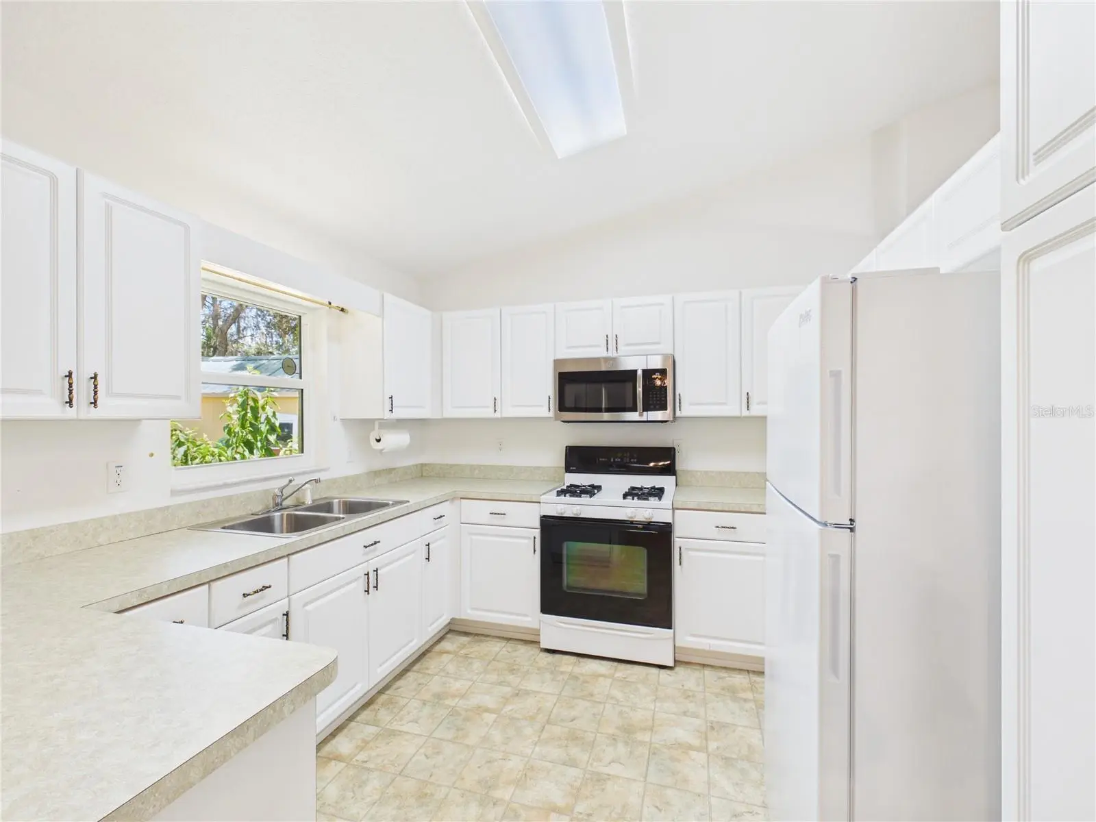 11236 Rain Point, FL
