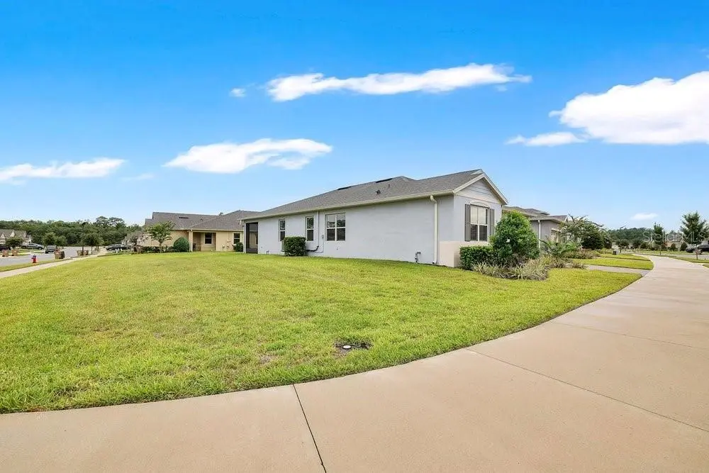 17718 Blazing Star Circle, FL