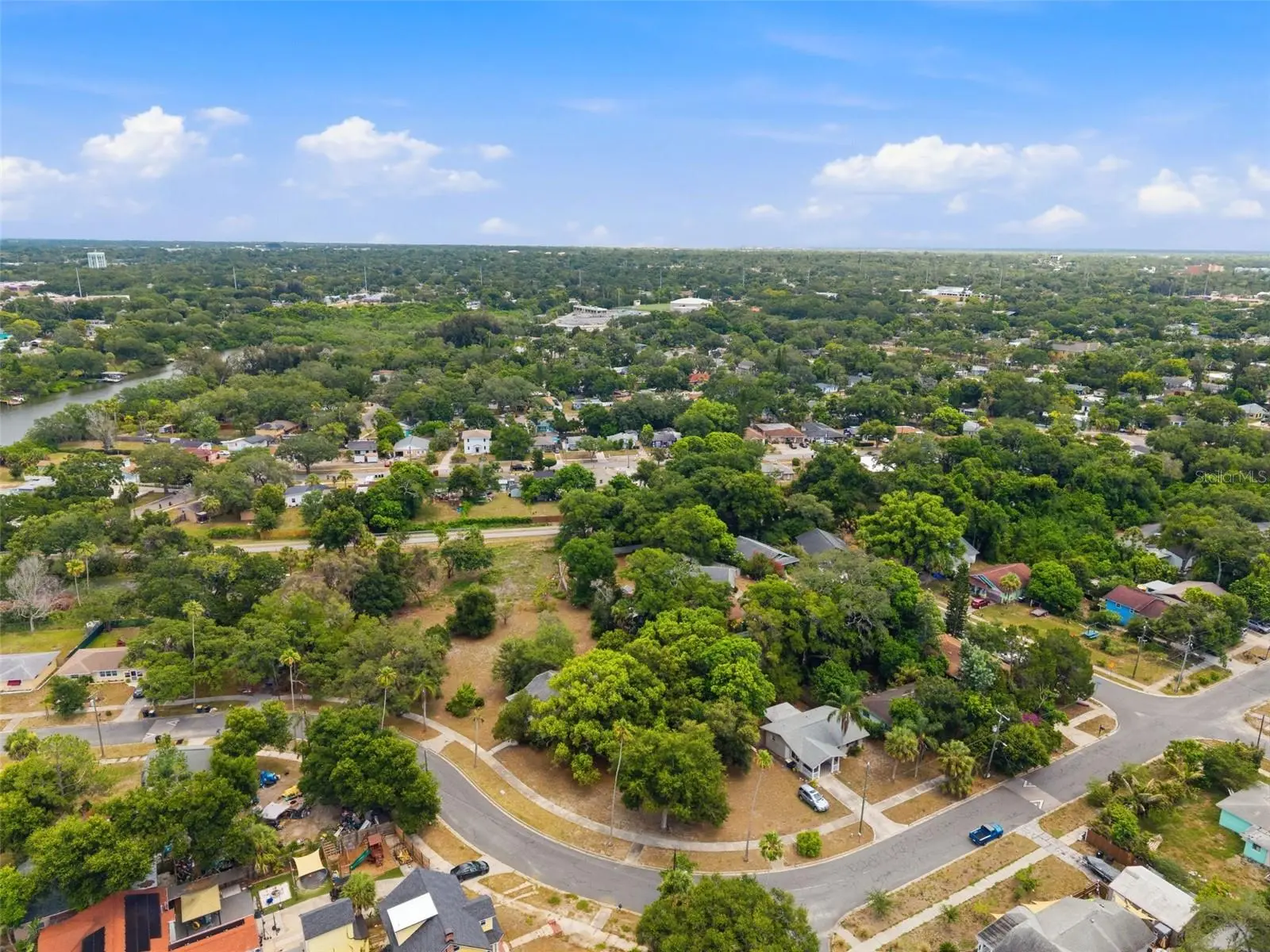 1747 Apache Trail, FL
