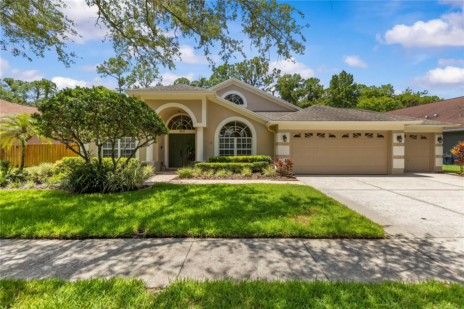 10522 Chambers Drive, FL