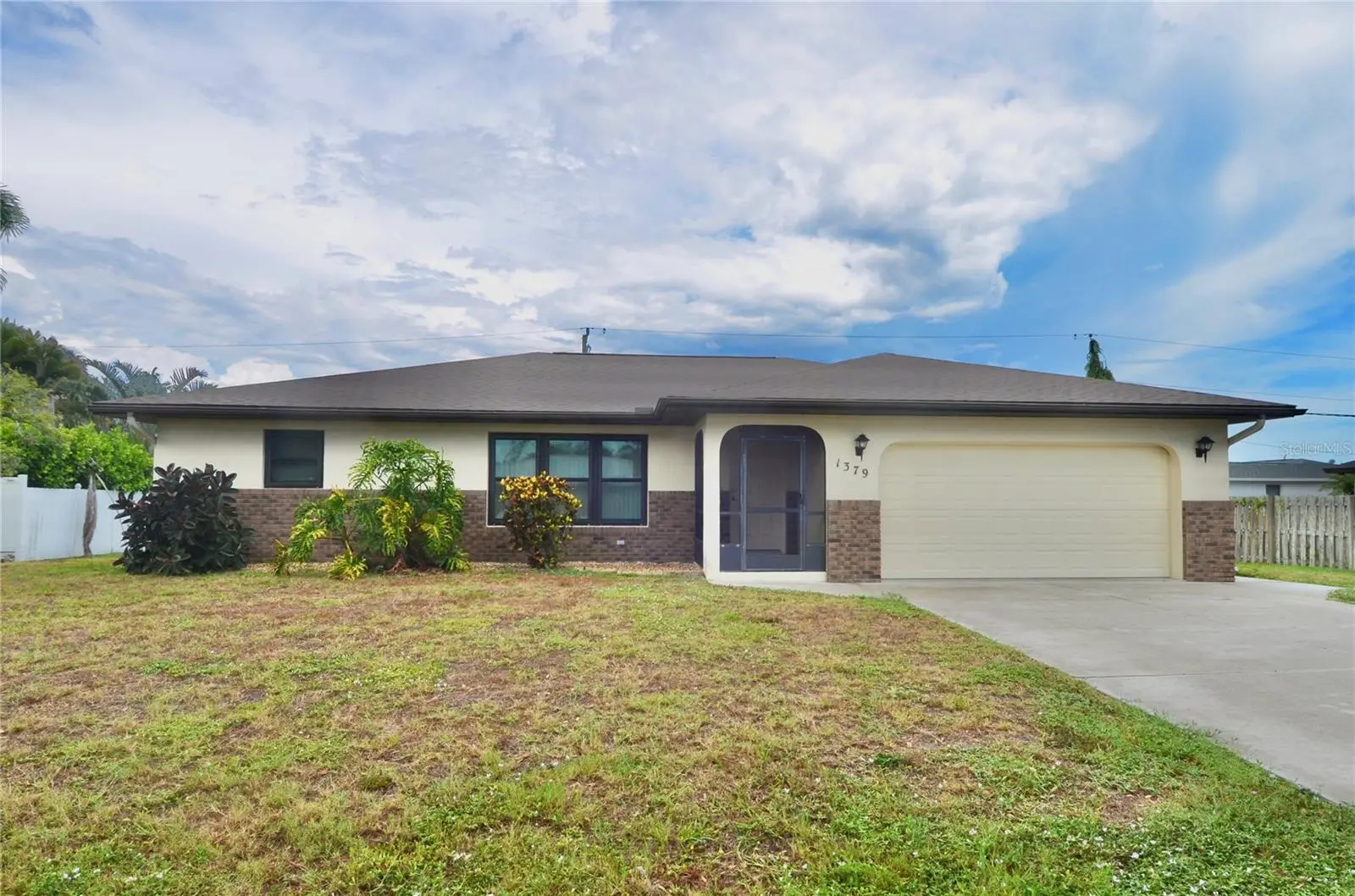 1379 Everest Road, FL