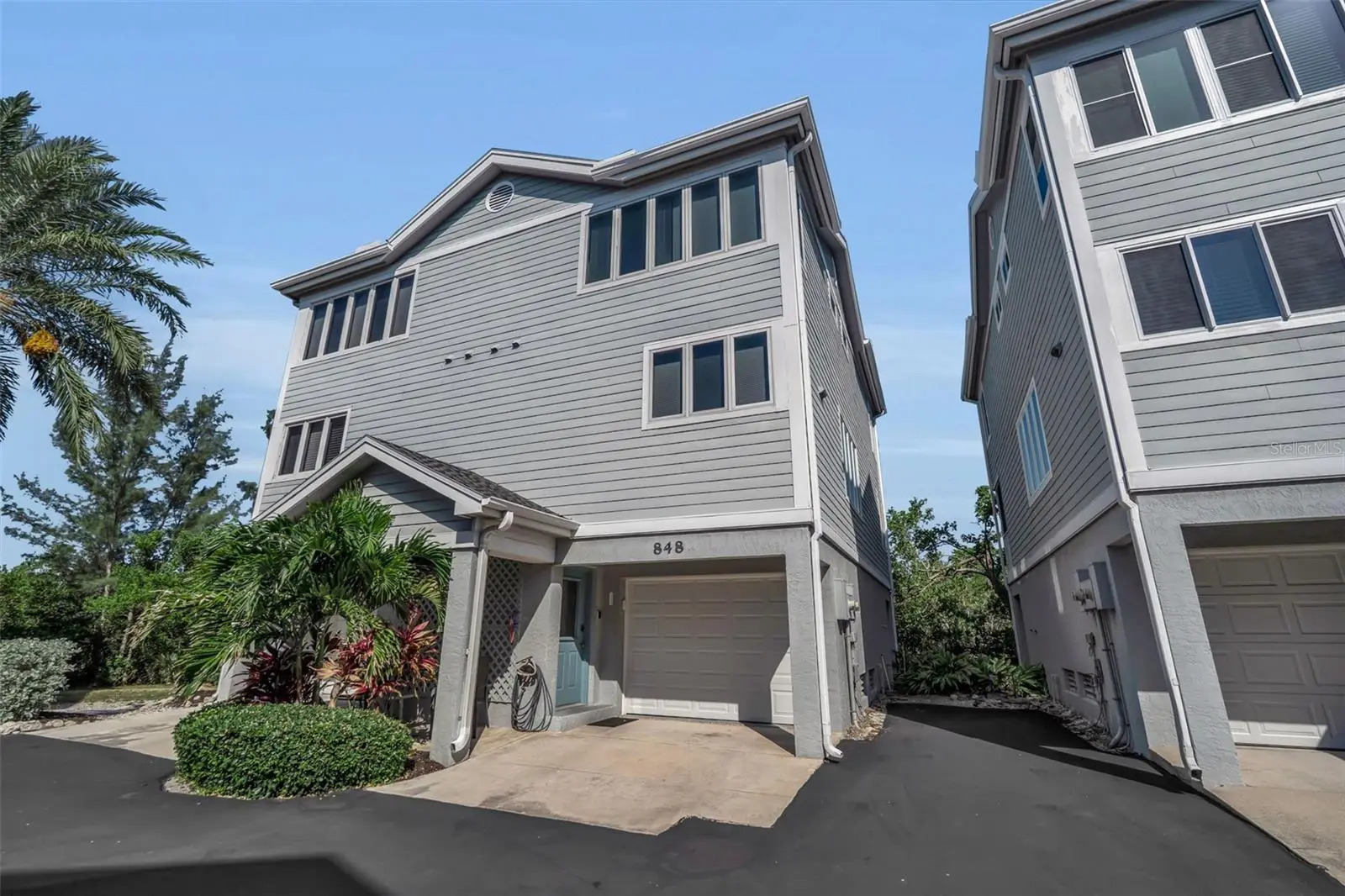 848 Evergreen Way, FL