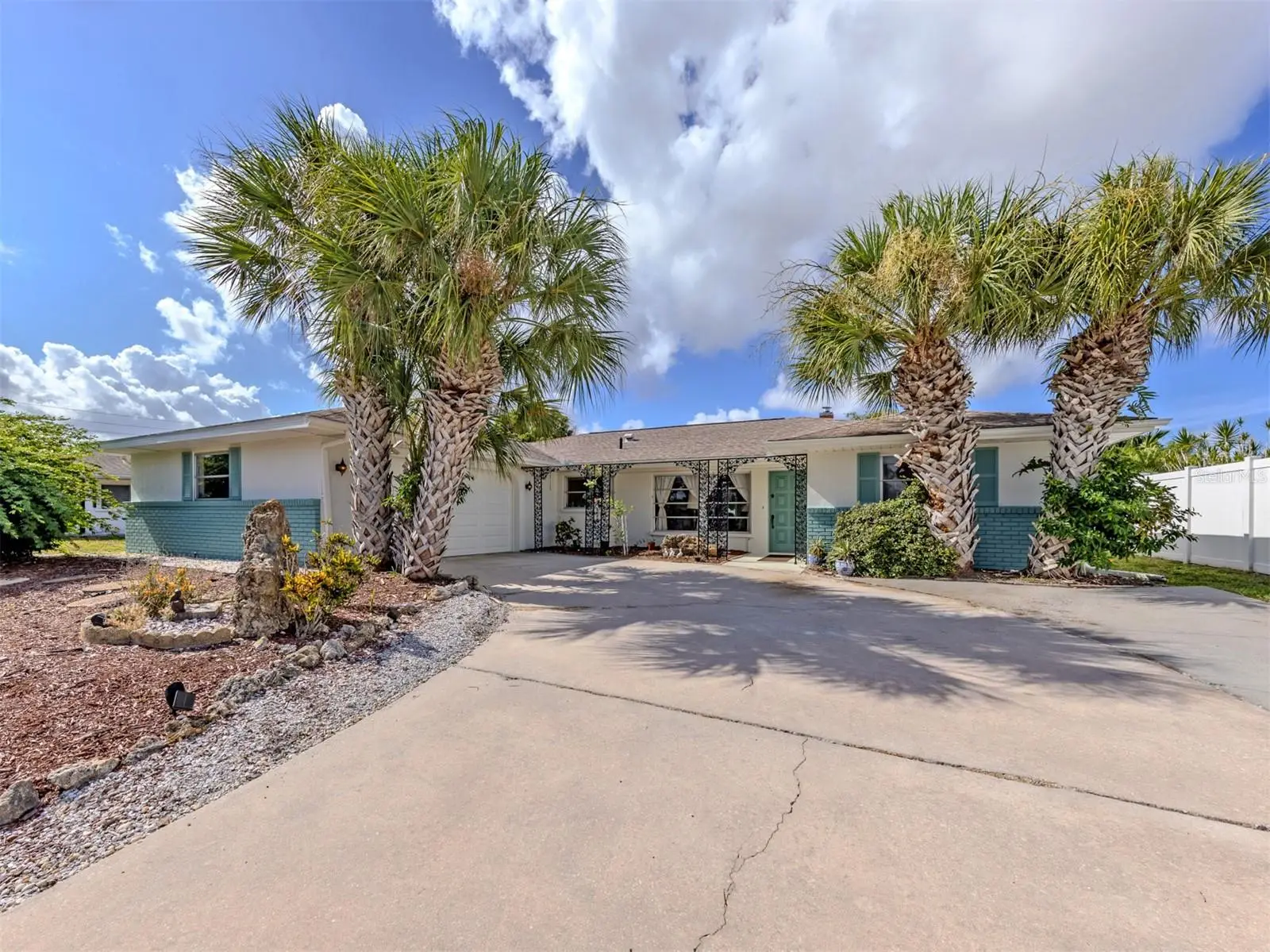 1480 Lakeside Drive, FL