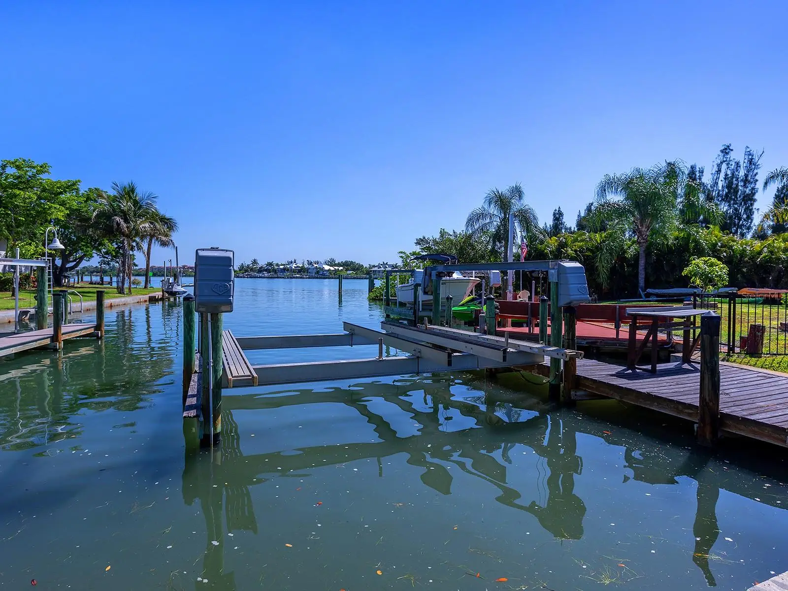 396 Bayshore Drive, FL