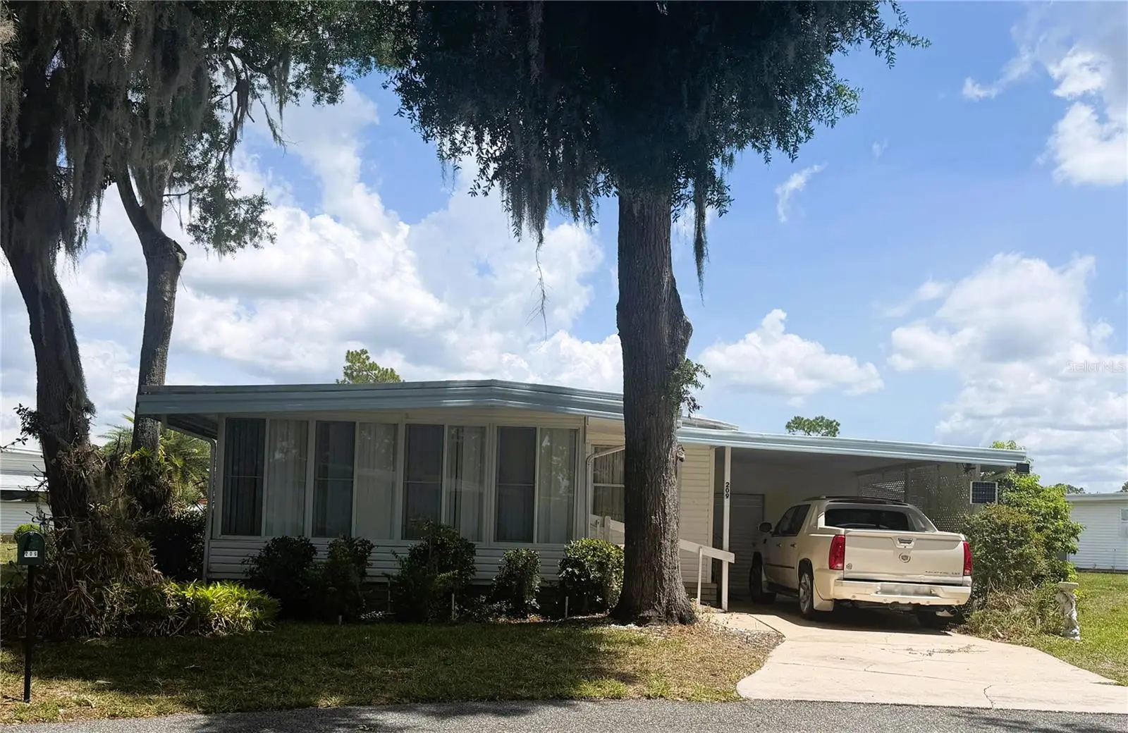 209 Jacaranda Drive, FL