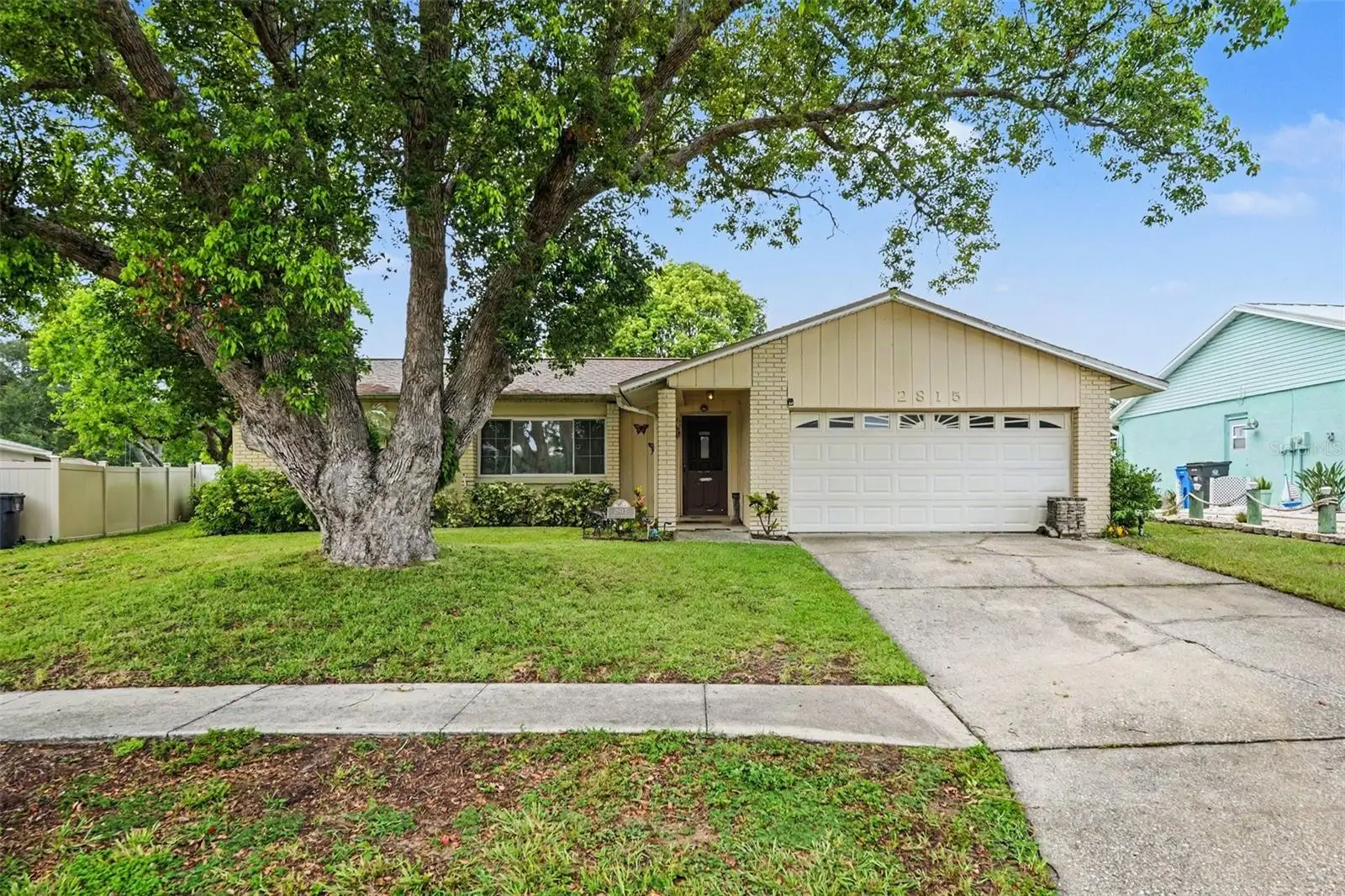 2815 Linden Tree Street, FL