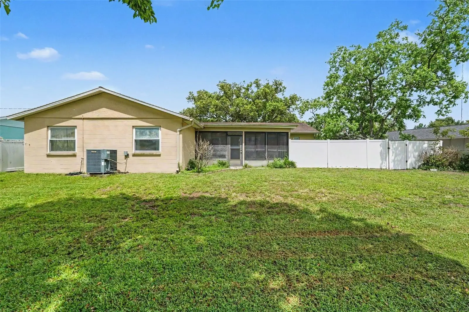 2815 Linden Tree Street, FL