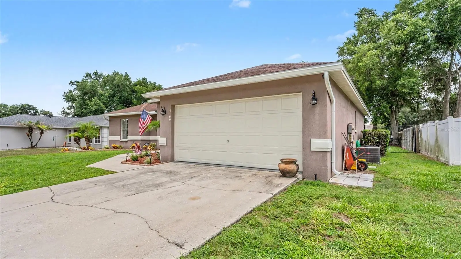 4169 Mayfair Way, FL
