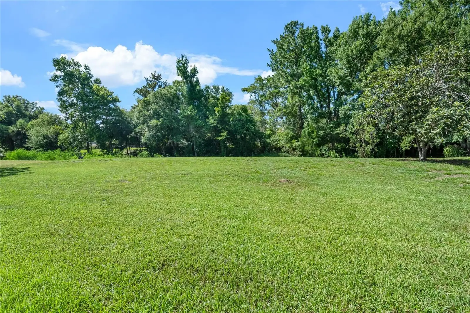 24 Foster Lane, FL