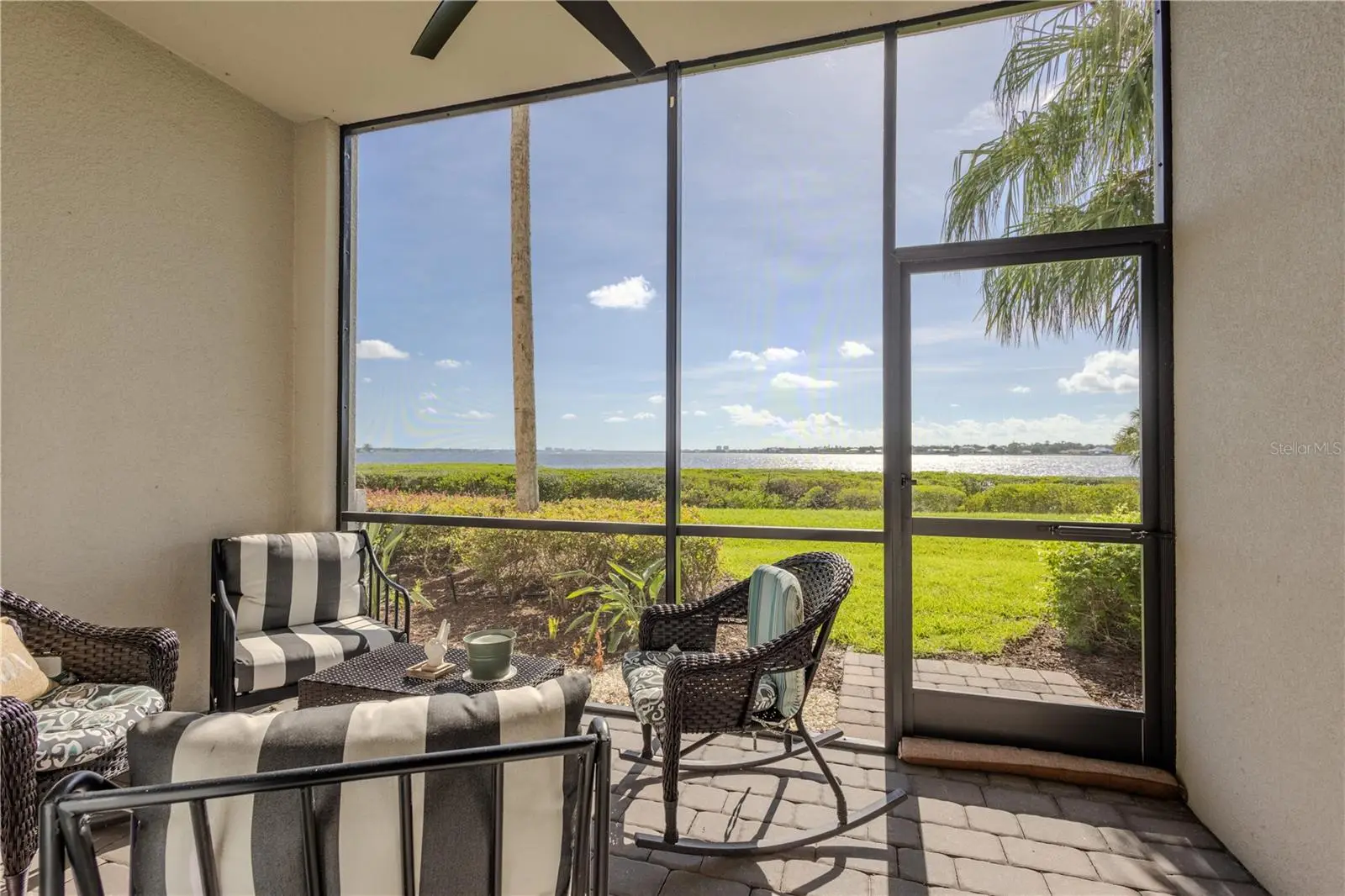 1030 Tidewater Shores Loop, FL