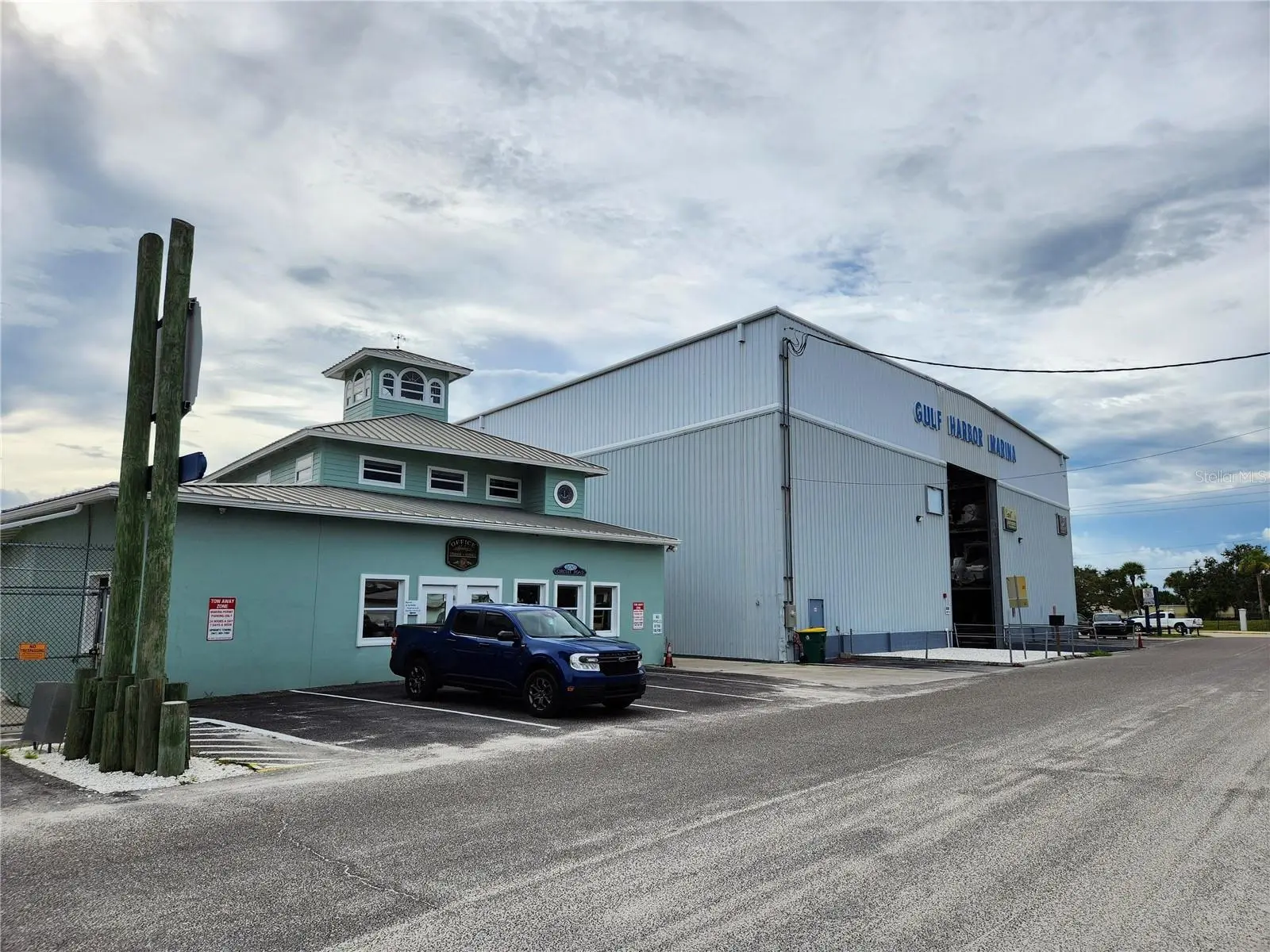100 Circuit Road, FL
