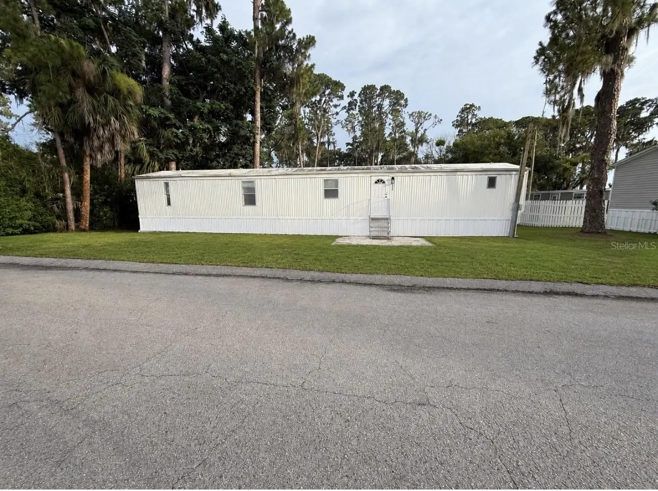 35 Sunset Circle, FL