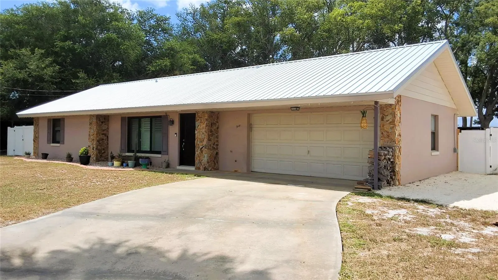 40 Chinica Drive, FL