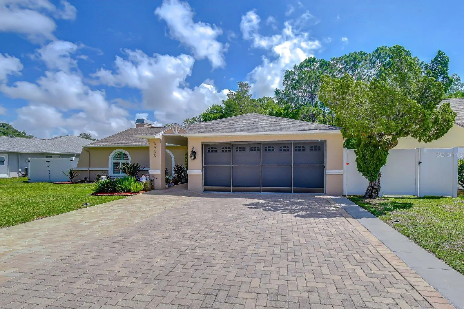 8935 Ruger Drive, FL