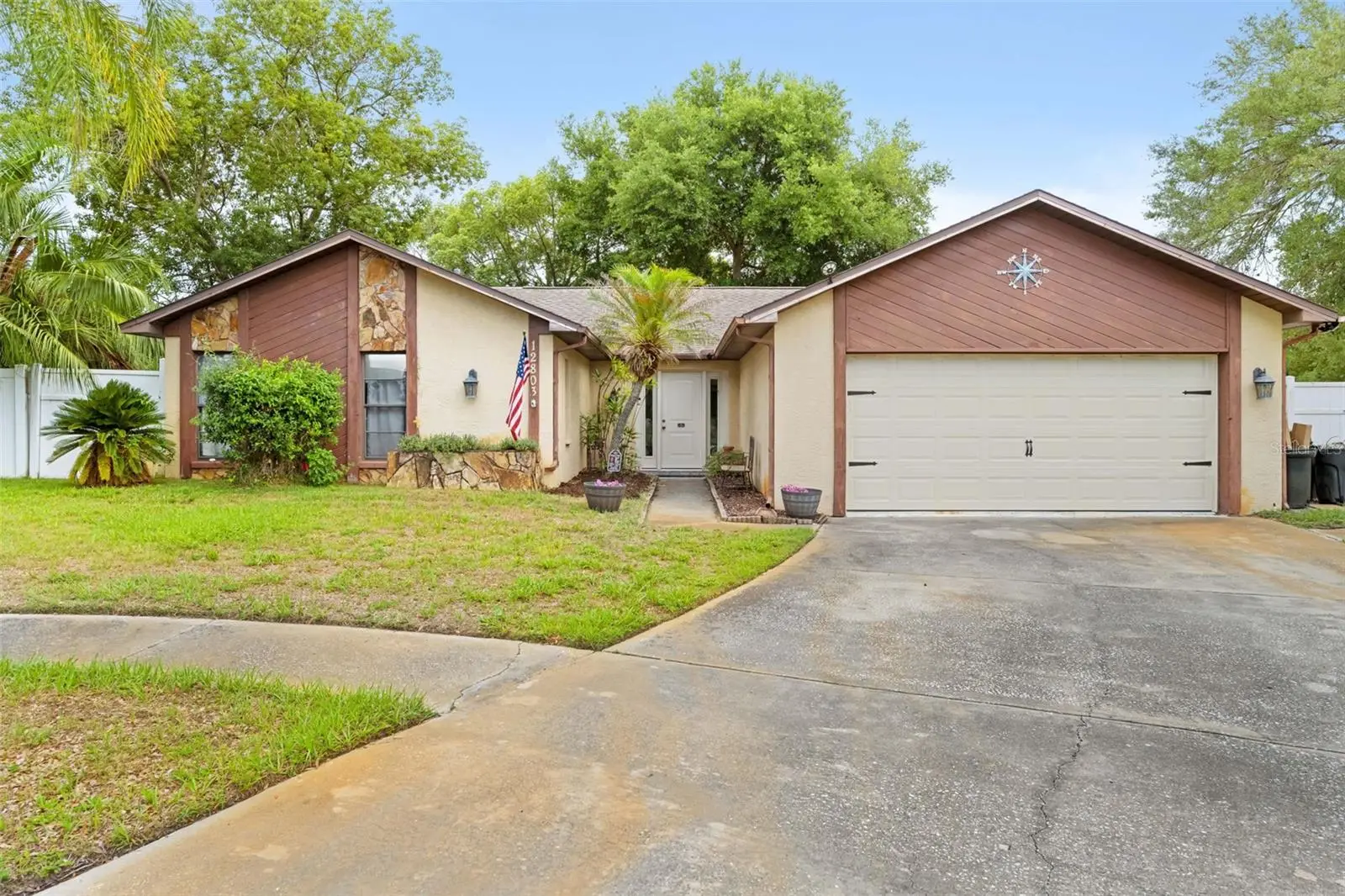 12803 Red Maple Court, FL