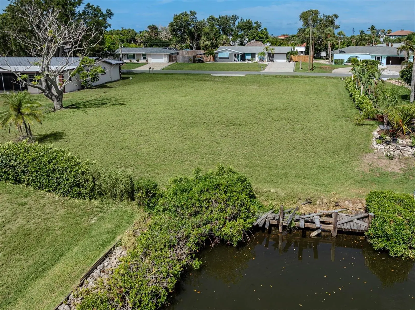 458 Shore Drive, FL