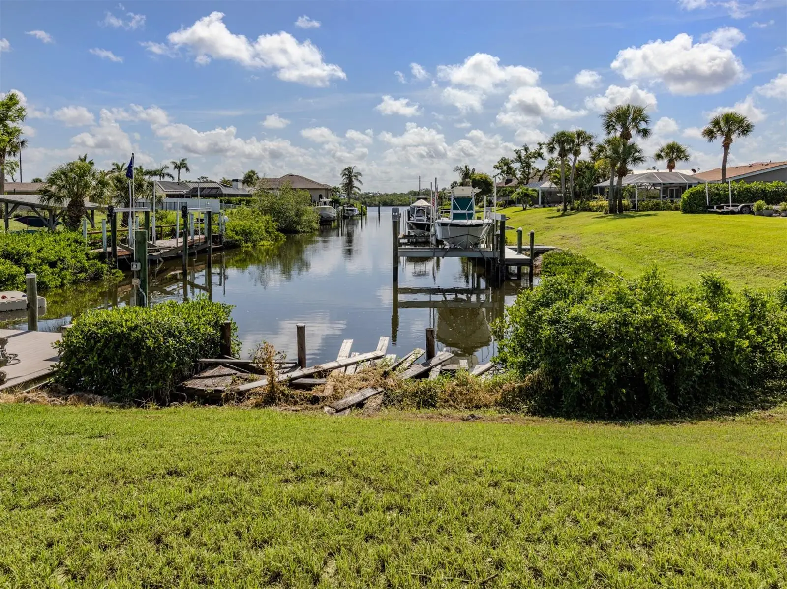 458 Shore Drive, FL