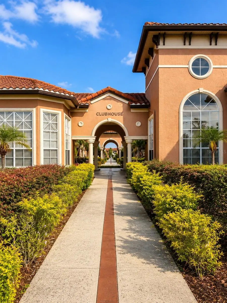 5542 Metrowest Boulevard, FL