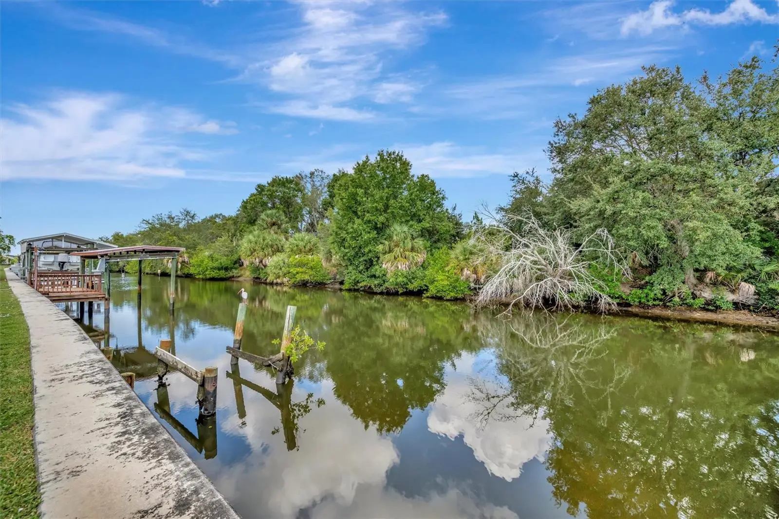 236 Saint Thomas Circle, FL