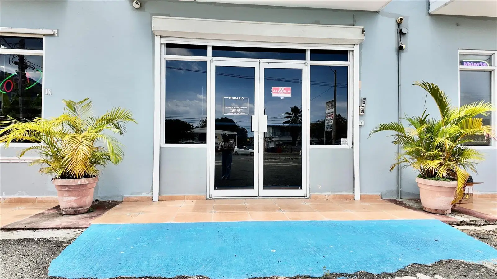 115 C. Marginal, PR